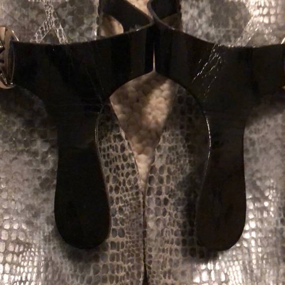 Used slipper - Picture 2 of 6